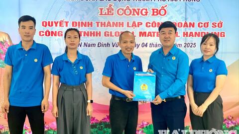 Thành lập 8 công đoàn cơ sở trong các khu công nghiệp, khu kinh tế
