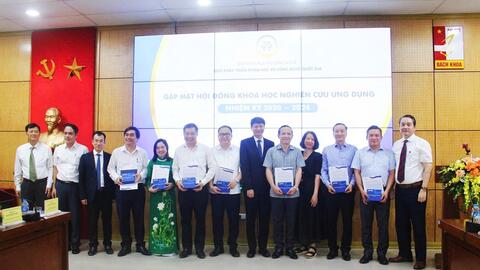 NAFOSTED tri ân các Hội đồng khoa học Nghiên cứu ứng dụng, ra mắt nhiệm kỳ mới 2024 - 2026