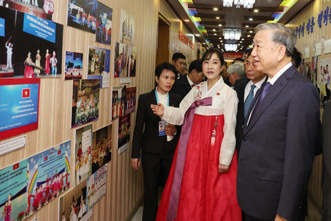 Tổng Bí thư Tô Lâm thăm Trường mẫu giáo Kiêng Sang và lớp học mang tên Bác Hồ