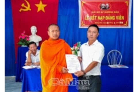 Bảo vệ nền tảng tư tưởng của Ðảng trong đồng bào dân tộc