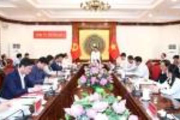 Phát triển Phân hiệu Đại học Y Hà Nội tại Thanh Hóa, góp phần nâng cao chất lượng chăm sóc sức...