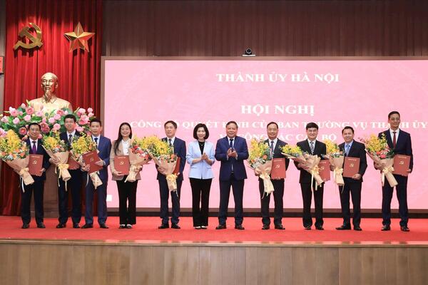 Công bố quyết định của Ban Thường vụ Thành ủy về công tác cán bộ