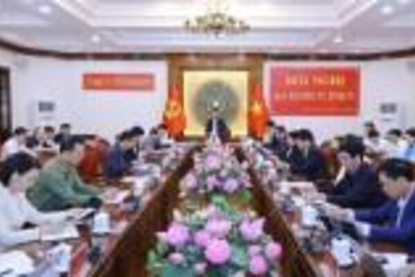 Rà soát quy hoạch các dự án xử lý rác thải, không để rác tồn đọng trong khu dân cư