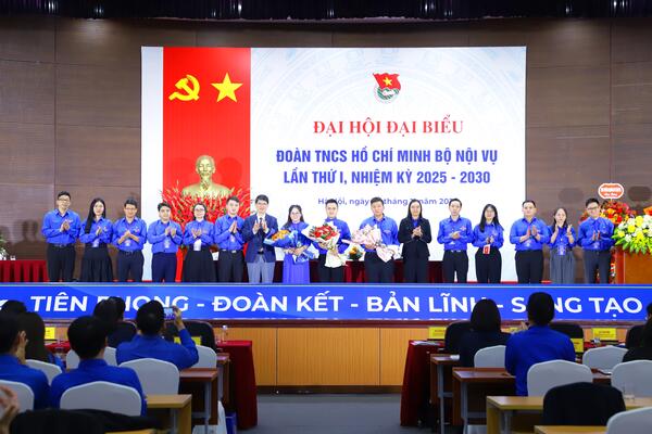 Đại hội đại biểu Đoàn TNCS Hồ Chí Minh Bộ Nội vụ lần thứ I, nhiệm kỳ 2025 – 2030 diễn ra thành công tốt đẹp                                                                                         29/11/2025 06:10                                                 -
