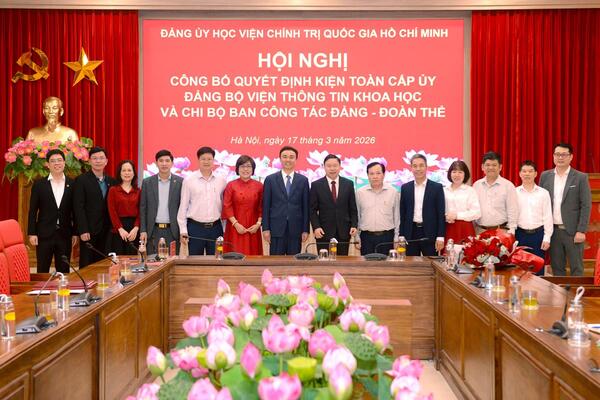 Công bố quyết định kiện toàn cấp ủy của Đảng bộ Viện Thông tin khoa học và Chi bộ Ban Công tác Đảng - Đoàn thể, nhiệm kỳ 2025-2030