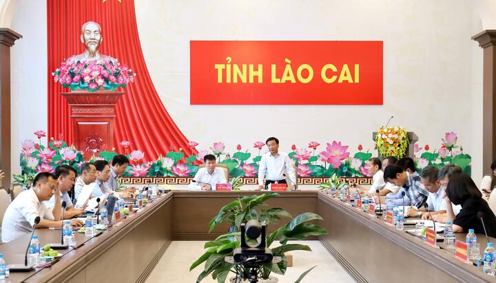 Đoàn công tác của Bộ Xây dựng làm việc với UBND tỉnh về Dự án tuyến đường sắt Lào Cai - Hà Nội - Hải Phòng