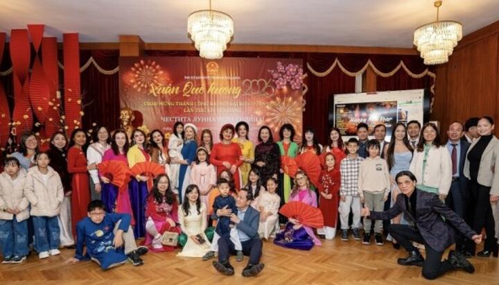 Tết cổ truyền Việt Nam rộn ràng nơi xứ sở hoa hồng Bulgaria