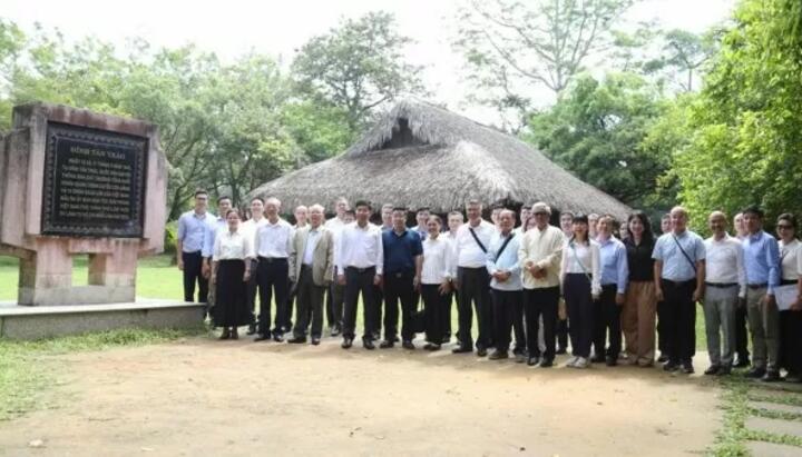 Đoàn Bộ Ngoại giao thăm Khu di tích quốc gia đặc biệt tại Tân Trào, Tuyên Quang