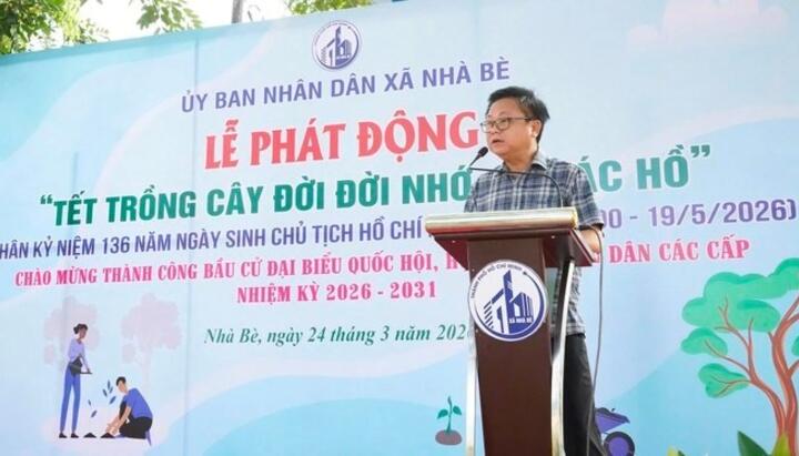 Xã Nhà Bè ra quân trồng 1.000 cây đước dọc các tuyến rạch