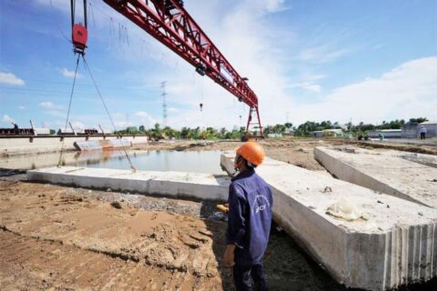 Long An tăng cường công tác kiểm tra, giám sát phục vụ Đại hội Đảng các cấp nhiệm kỳ 2025 - 2030