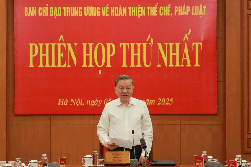 Tổng Bí thư: Năm 2025 cơ bản tháo gỡ các “điểm nghẽn” do quy định pháp luật