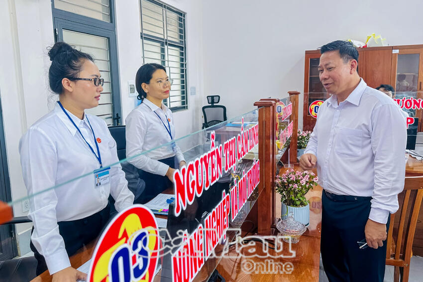 Cán bộ cấp xã phải linh hoạt, trách nhiệm trong phục vụ dân