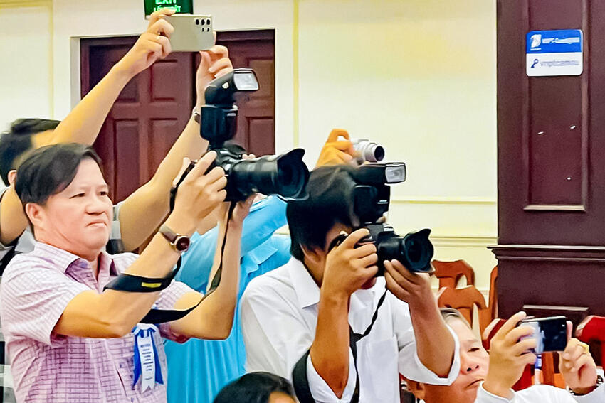 Học tập tư tưởng Hồ Chí Minh, nâng cao đạo đức người làm báo