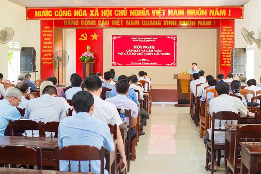 Vinh Lộc: Thường trực Đảng ủy xã gặp mặt, làm việc với cán bộ chủ chốt các thôn