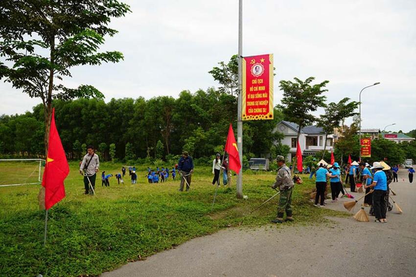Bình Điền: Ra quân đồng loạt phong trào “Ngày Chủ nhật xanh” chào mừng Đại hội đại biểu Đảng bộ xã lần thứ ...