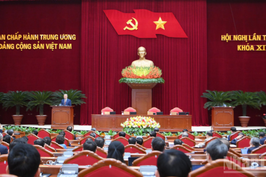 Ngày làm việc thứ ba Hội nghị lần thứ hai Ban Chấp hành Trung ương Đảng khóa XIV