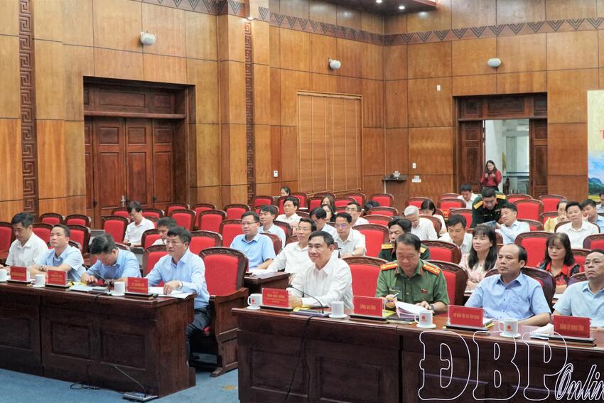 Bí thư Tỉnh ủy dự Hội nghị tổng kết chương trình và phong trào thi đua “Cả nước chung tay xóa nhà tạm, nhà dột nát”