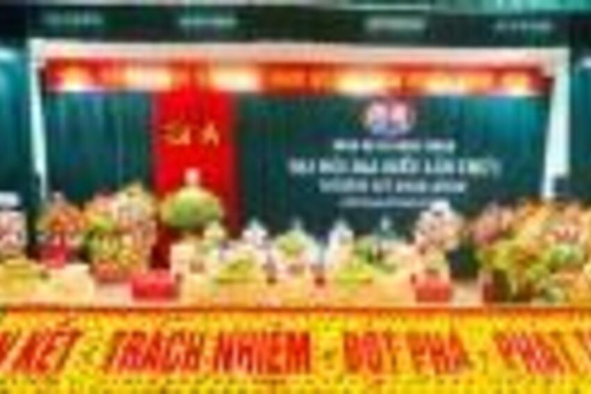 Phát huy ý chí tự lực, tự cường, nỗ lực phấn đấu xây dựng xã Đông Thành trở thành xã nông thôn...