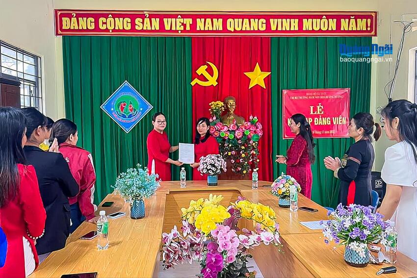 Xã Ya Ly phát triển đảng viên mới vượt chỉ tiêu năm 2025