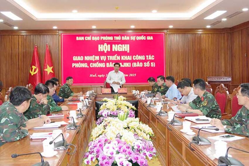 Phó Thủ tướng Trần Hồng Hà chủ trì hội nghị trực tuyến triển khai, giao nhiệm vụ công tác khắc phục hậu quả cơn ...