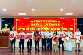 Công bố các quyết định về công tác cán bộ thuộc Ban Quản lý Khu kinh tế tỉnh Gia Lai
