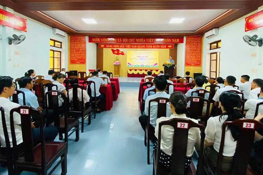 Thủy Xuân: Tổ chức hội nghị thông tin kết quả Đại hội Đảng bộ phường lần thứ I
