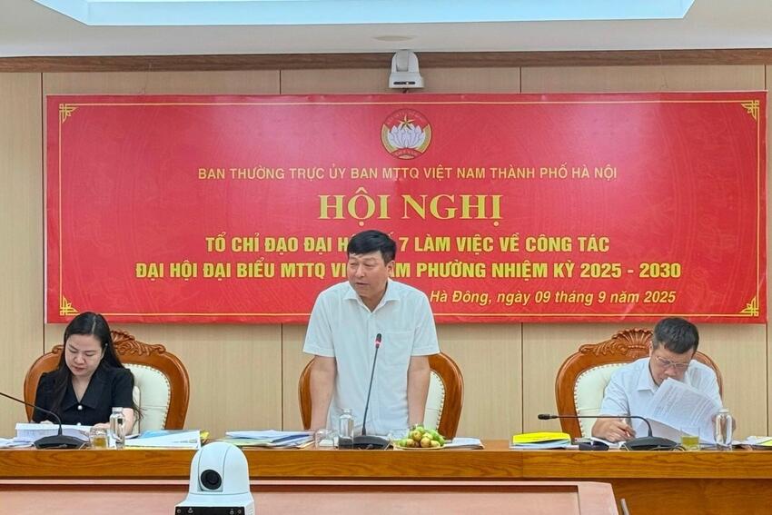 Ban Thường trực Ủy ban MTTQ Việt Nam TP Hà Nội làm việc với 6 phường về công tác đại hội