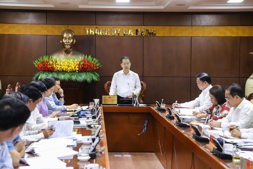 Bí thư Thành ủy Nguyễn Văn Quảng làm việc với Đảng ủy xã Tây Giang