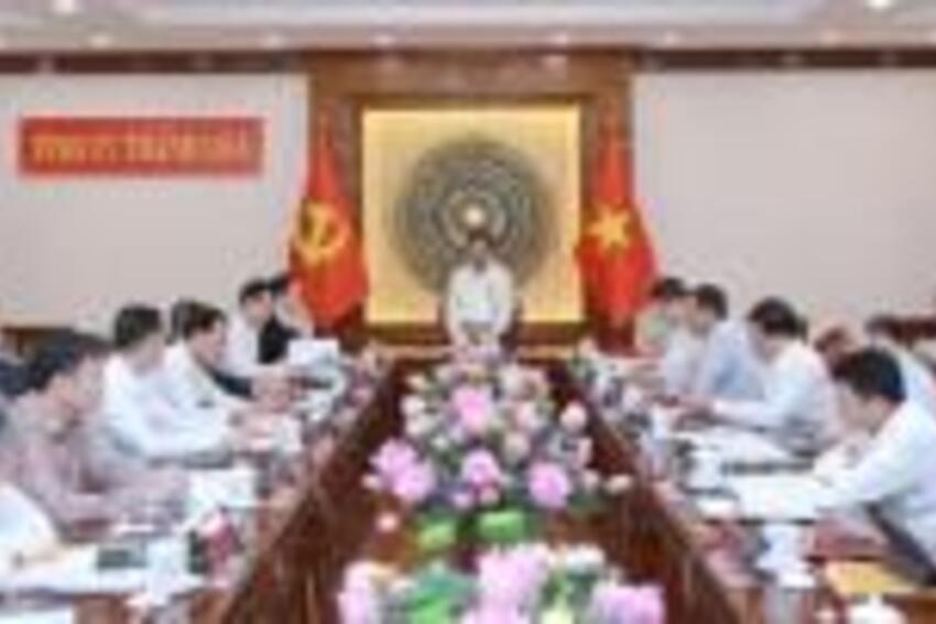 Thường trực Tỉnh ủy Thanh Hóa làm việc với Tổng Công ty Điện lực miền Bắc