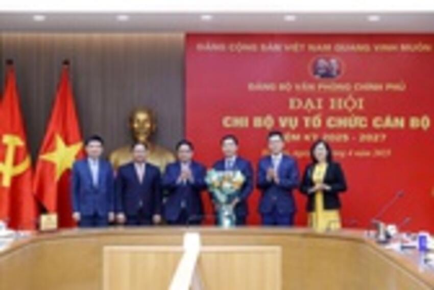 Nâng cao tinh thần trách nhiệm, làm việc tận tụy, khoa học và gương mẫu