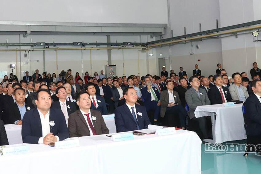 Đồng chí Chủ tịch HĐND tỉnh Trần Quốc Văn dự lễ khánh thành Nhà máy Makino Hưng Yên
