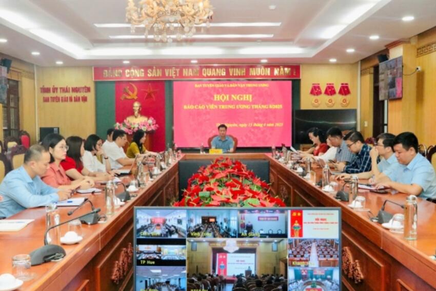Gần 3.300 đại biểu của tỉnh Thái Nguyên tham dự Hội nghị Báo cáo viên Trung ương tháng 8/2025