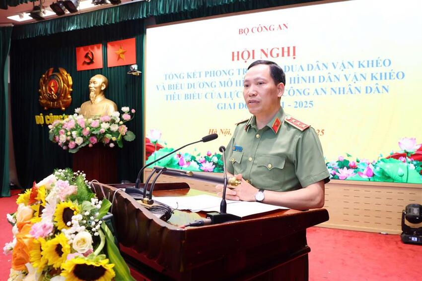 Tổng kết phong trào thi đua dân vận khéo và biểu dương mô hình, điển hình dân vận khéo của lực lượng Công an nhân dân