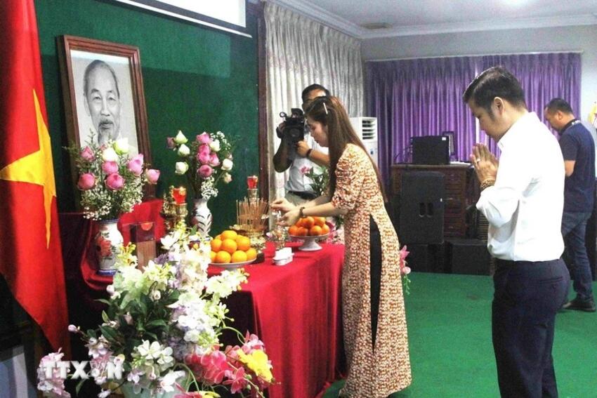 135 năm Ngày sinh Bác Hồ: Người Việt tại Campuchia hướng về nguồn cội
