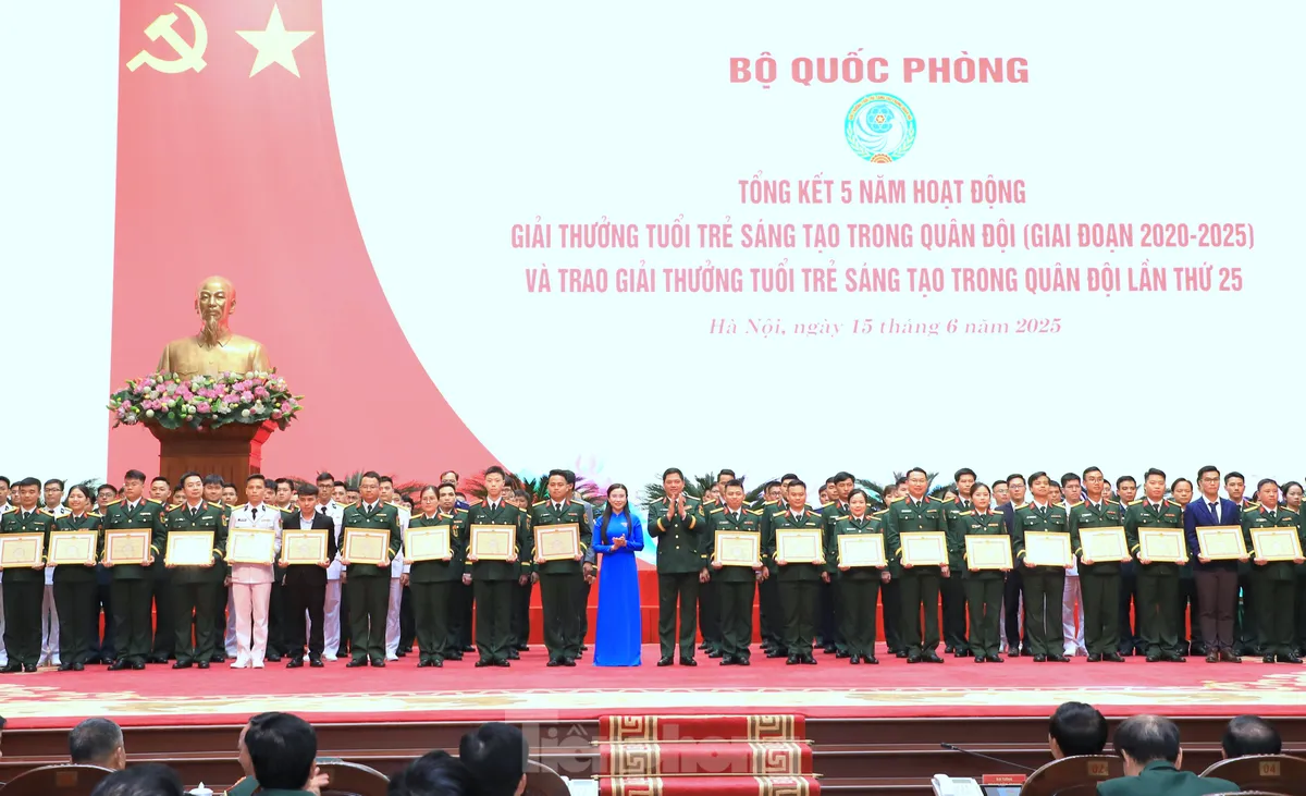 Tổng kết 5 năm Giải thưởng “Tuổi trẻ sáng tạo” trong Quân đội (2020 - 2025) và vinh danh các công trình xuất sắc lần thứ 25
