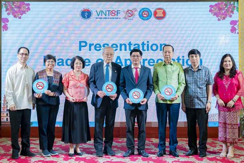 Xây dựng môi trường du lịch không khói thuốc lá