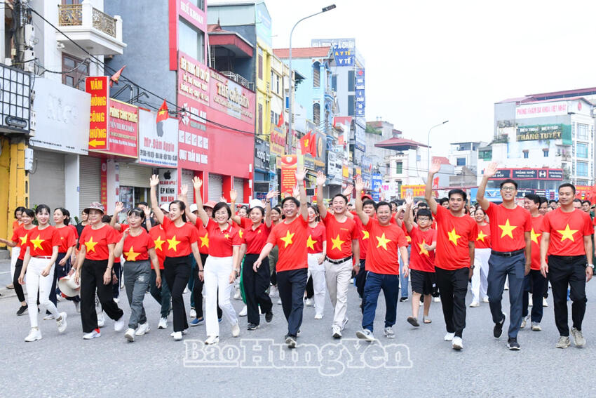 Phường Mỹ Hào hưởng ứng Chương trình "Cùng Việt Nam tiến bước"