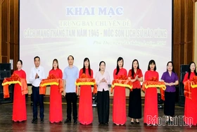Trưng bày chuyên đề “Cách mạng Tháng Tám năm 1945 - Mốc son lịch...
