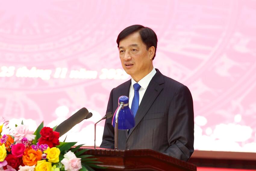 Đổi mới mạnh mẽ phương thức lãnh đạo, xác lập mô hình tăng trưởng mới cho Thủ đô