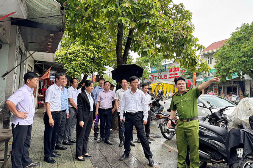 An Cựu: Khảo sát lắp đặt camera giám sát trật tự đô thị trên tuyến đường Trường Chinh