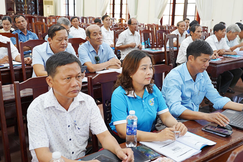 Xã Phong Điền: Tập huấn thực hành sản xuất nông nghiệp tốt theo tiêu chuẩn VietGAP, nông nghiêp hữu cơ trong trồng trọt ...