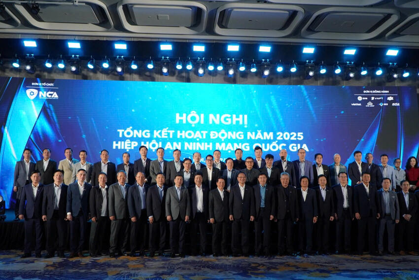 “Khoa học, công nghệ, đổi mới sáng tạo và chuyển đổi số làm động lực chính”