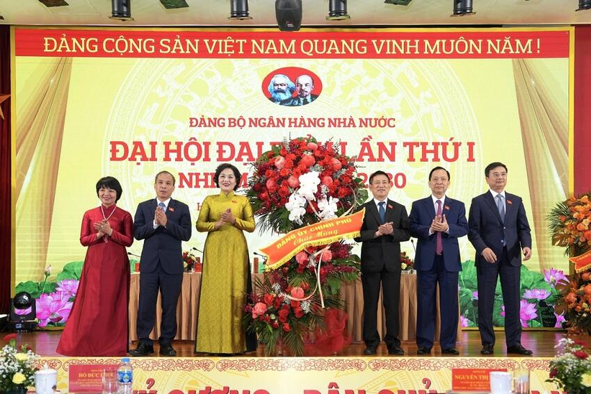 Khai mạc trọng thể Đại hội Đảng bộ Ngân hàng Nhà nước lần thứ I