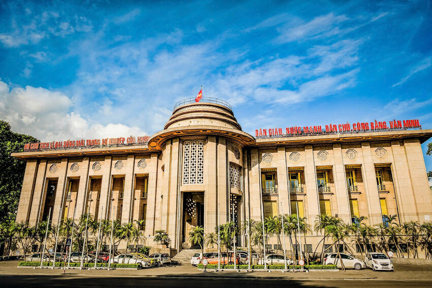 Ngân hàng Nhà nước Việt Nam chỉ đạo về việc ổn định lãi suất tiền gửi, giảm lãi suất cho vay