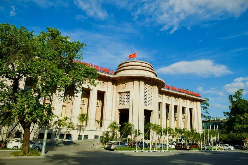 NHNN yêu cầu các TCTD triển khai các giải pháp hỗ trợ khách hàng khắc phục hậu quả sau bão lũ