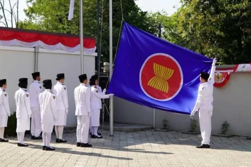 Lễ thượng cờ nhân ngày thành lập ASEAN tại Romania