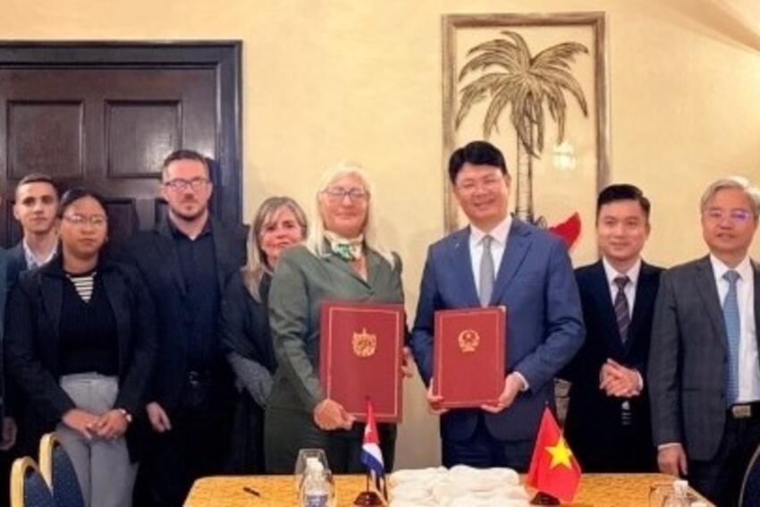 Củng cố, phát triển quan hệ hợp tác hữu nghị truyền thống về pháp luật, tư pháp giữa Việt Nam và Cuba
