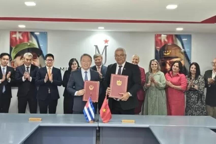Việt Nam và Cuba ký kết dự án hỗ trợ pháp lý lịch sử, củng cố tình hữu nghị bền chặt