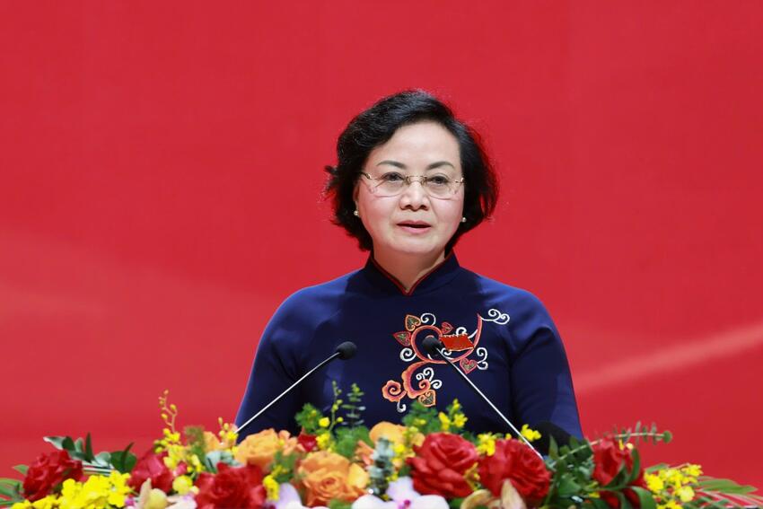 Bộ trưởng Phạm Thị Thanh Trà: Phát huy vai trò của đội ngũ cán bộ, công chức, viên chức, người lao động trong kỷ nguyên phát triển giàu mạnh, văn minh, phồn vinh, hạnh phúc của dân tộc                                                                                         12/10/2025 20:00                                                 -