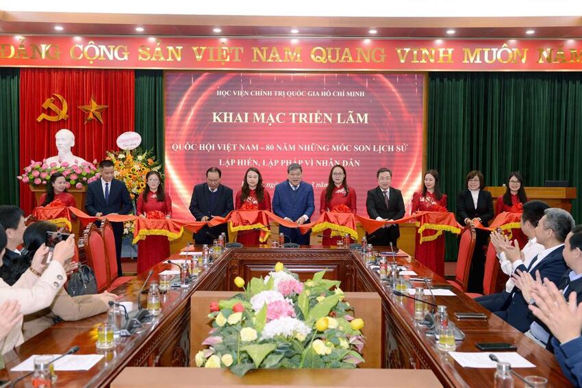 Khai mạc Triển lãm “Quốc hội Việt Nam – 80 năm những mốc son lịch sử lập hiến, lập pháp vì Nhân dân”